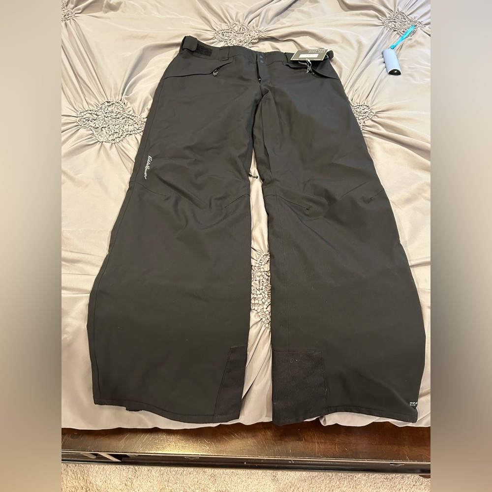 NWT Eddie Bauer woman’s WeatherEdge Plus snow pants, size Medium